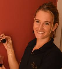 Rhône. « J'ai repris avec le cœur » : Chez les Perrusset, le domaine  viticole se transmet de père en fille dans le Beaujolais