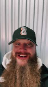 I can't help it! Everywhere I go people just cheer for the beard. #be...