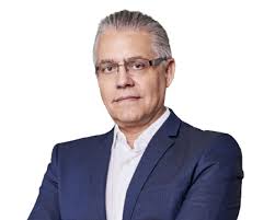 Dr. Alfredo Fernández Blanco: especialista en Cirugía plástica, estética y  reparadora en Marbella