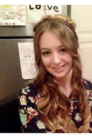 Alicia Arnette's Instagram, Twitter & Facebook