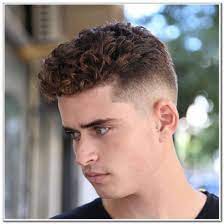 28 Mannerfrisuren Top Modische Kleider Herren Frisuren Locken Herren Frisuren Locken Kurz Frisuren Manner Locken
