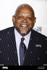 Bob Edison's Instagram, Twitter & Facebook