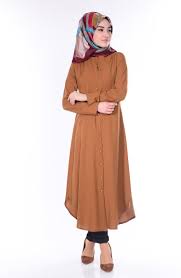 Sefamerve Nin Uyeleri Ile Bulusturdugu Tunik Modelleri Kesimi Dikimi Tasarimi Ve Durusu Ile Tesetturlu Hanimlarin Tercihleri Arasindadir K Tunik Stil Giyim