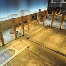 Eger Gaziantep E Yolunuz Duserse Icerisindeki 1700 Metrekarelik Mozaik Ile Dunya Nin En Buyuk Mozaik Muzesi Olma Ozelligini Tasiyan Zeugma Muzesi Mozaik Dunya