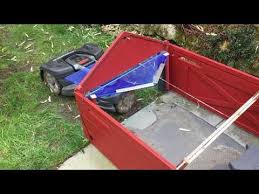 Lawn Mower Garage For Automower 435x Awd Youtube Rasenmaher Roboter Garage Garage Mahroboter Rasenmaher Roboter