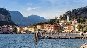 Vendita e affitto immobili sul lago di garda. Le Case In Vendita Sul Lago Di Garda News Gabetti
