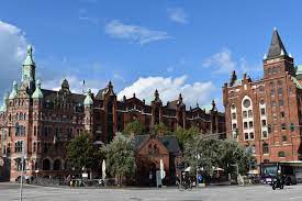 Elmshorn is also the terminus of the a3 line of the akn eisenbahn. Hamburg Stadt Elmshorn