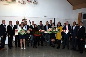 Das Starke Herz Schwabens Langjahrige Mitarbeiter Ausgezeichnet Raiffeisenbank Schwaben Mitte Eg