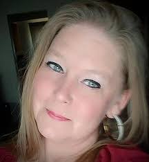 Marie Warfield's Instagram, Twitter & Facebook