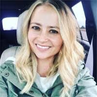 Caitlin Hurst's Instagram, Twitter & Facebook