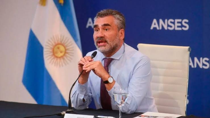 Vanoli formalizó su renuncia con una defensa de su gestión en la Anses y  una cita de Perón - Infobae
