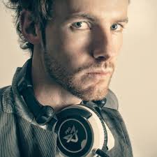 NANO Bookings Artists