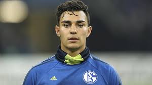 Kaan ayhan (fortuna düsseldorf) und seine freundin aylin haben geheiratet. Fc Schalke 04 Bindet Kaan Ayhan Bis 2017