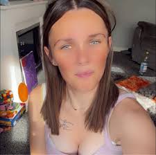 Anyone been to hotel alannia? Is it quite close to everything or out the  way? Any othe recommendations need to fit a family of 5 which is hard cause  a lot of