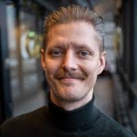 Gustav Elveros Email & Phone Number