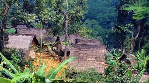 Menengok 10 Kampung Unik Di Indonesia Yang Bikin Kangen Mudik