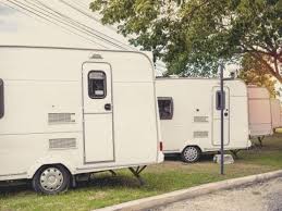 Grundstücks an sein telekommunikationsnetz besteht. Hausfriedensbruch Aufstellen Wohnwagen Nach Ablauf Nutzungsvertrag
