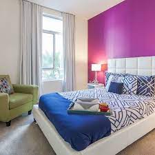 Sebaiknya kamu menggunakan wallpaper dinding kamar yang memiliki … Desain Kamar Anak Cewek Perempuan Dewasa Kamar Tidur Dekorasi Kamar Tidur Desain Interior
