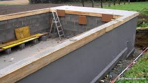 Schwimmbad Mit Schalsteinen Betonieren Pool Selber Bauen De Pool Selber Bauen Pool Selber Bauen Beton Diy Schwimmbad