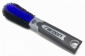 Only a racoon wide tooth comb should be used when hair is wet and a racoon brush when hair is dry. Racoon Wheel Rim Brush Pp Bristles 29 Cm Microfiber Black Blue Twm Tom Wholesale Management