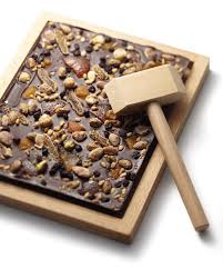 Surprenez Votre Famille Et Vos Amis Avec Un Cadeau Singulier Le Bloc De Noel A Partager De La Manufacture De Chocol Food Chocolatier Recipes Chocolate Treats