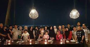 Alamat rumah makan kelapa manis cirebon. Cantiknya Pemandangan Malam Cirebon Dari Rm Klapa Manis