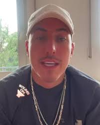 Söhne im Trash-TV: Was sagt Marvin und Calvin Kleinens Mama?