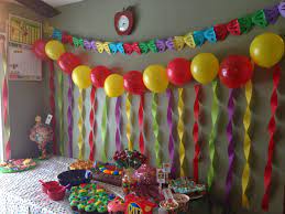 How to decorate a birthday party room with balloons: Birthday Room Decoration Ideas At Home Simple