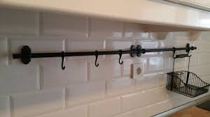 Tekzen kanalında ilham veren fikirler ve nasıl yapılır videolarını izleyebilirsiniz. Ozlem In Penceresinden Ikea Fintorp Nasil Takilir