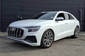 Image result for Glacier White 2021 SQ8