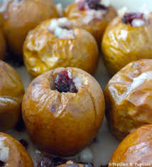 Pommes Au Four Aux Echalotes Et Aux Airelles Recette Pommes Au Four Recette Pomme Recette Pommes Au Four
