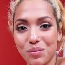 Selena Sosa's Instagram, Twitter & Facebook