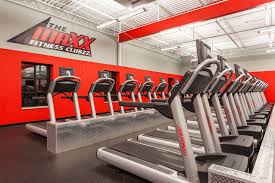 Enjoy working out at any point of the day without having to worry about timing. Lincoln Ri Rhode Island High Energy Gym Maxx Fitness Clubzz