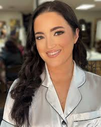 ✨Mrs. Roller ✨👰🏻‍♀️ Congratulations beautiful, thank you for choosing me  & my team to glam up you & your bridal party 💄✨ #bride #bridalmakeup  #beauty #texasbride #esteelauderdoublewear #hudabeauty #texasmua  #bridalteam #wedding #weddingvendor