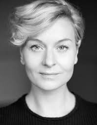 Dame Trott's Panto Palaver