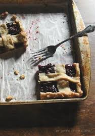 Une Gamine Dans La Cuisine Cherry Slab Pie Cherry Slab Pie How Sweet Eats Delicious Desserts