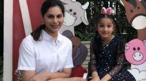 Actor ram charan family members with wife upasana kamineni, father chiranjeevi, mother, sisters sreeja & sushmitha. Ram Charan S Wife Upasana And Mahesh Babu S Daughter Sitara Are Adorable Beyond Words See Pic Movies News