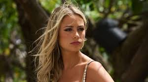 Martina stella è un'attrice italiana. Chi E Martina Stella Altezza Figlia Marito Film E Instagram Dell Attrice