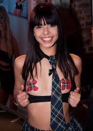 Gina Valentina – Wikipedia, wolna encyklopedia