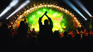 Dwa tygodnie po tym, jak większość festiwalowiczów opuściła kostrzyn nad odrą, pojawiły się pierwsze ogłoszenia dotyczące. Poland S Woodstock Rock Festival 2019 Kicks Off Tomorrow Kafkadesk