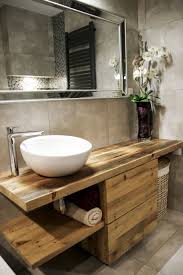 Waschschrank Aus Altholz Okologisch Modern Und Stilvoll Badezimmer Design Altholz Badezimmer Umbau