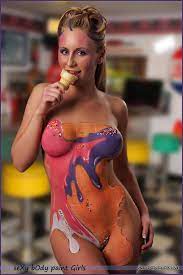 Body painting takes such a load of talent, resources, and high levels of confidence. Artistic Painting On Women Vegina Google Search Pinturas Del Cuerpo Femenino Pintura Corporal Pintura De Arte Corporal