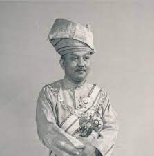 General, art, business, computing, medicine, miscellaneous, religion, science, slang, sports, tech, phrases. Warisan Raja Permaisuri Melayu Almarhum Tuanku Munawir Ibni Tuanku Abdul Rahman