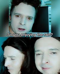 She in fact was NOT enjoying the rain 😔😔 #twilight #twilightsaga  #edwardcullen #bellaswan