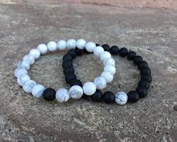 Black And White Bead Bracelet Meaning 2 Pc Set Distance Bracelets Black And White Matching Pair Long Distance For Friendships Beaded Bracelets Matching Couple Bracelets Mens Beaded Bracelets