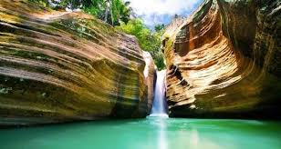 Untuk mencapainya, kamu butuh sekurangnya lima jam di sekitar tempat tersebut kamu bisa menikmati keindahan stalagmit dan stalaktitnya, sekaligus. Rupanya Air Terjun Di Jawa Tengah Cantik Ya Ditulis Oleh Mia Kamila Facebook Twitter Email Inimah Cocoknya Sama Pacar Sumber Jawa Tengah Punya Potensi Wisata Yang Luar Biasa Banyak Banget Tempat Menarik Yang Bisa Kamu Kunjungi Saat Liburan