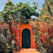 Maison Dassam On Instagram Pour Ce Motivemonlundi Je Souhaite Vous Faire Decouvrir Un Rayon De S House Colors Architecture Design Architecture