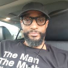 Bob Adams (@Bobadams8)