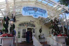 It's an enchanting spot to dine in the heart of magic kingdom park with views of cinderella castle and main street, u.s.a. 8 Can T Miss Character Meals Around Walt Disney World Page 1