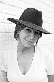 Miranda Whitcomb's Instagram, Twitter & Facebook